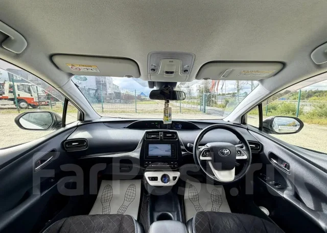 Toyota Prius. �������, 4wd, 1.8 (98��.�.), ������, 212 000����. �� ����