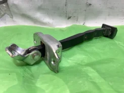 ������������ ����� Toyota RAV4 6863042050 50, ������ 6863042050 ����