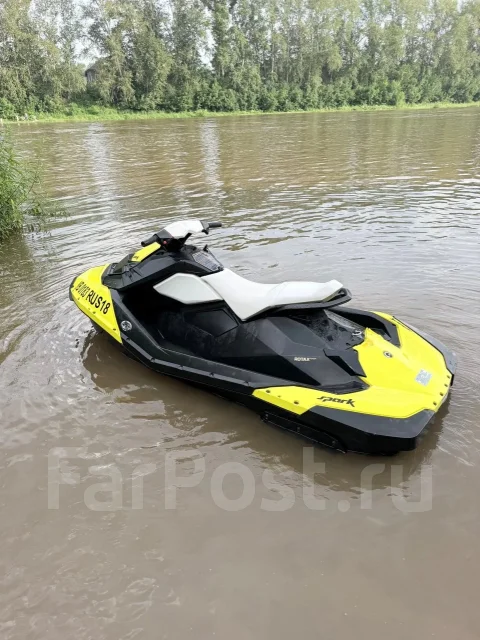 BRP Sea-Doo Spark. 2015 ��� ����