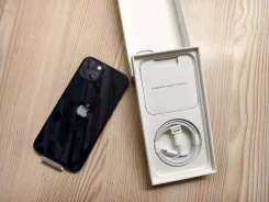 Apple iPhone 13. �/�, 128 ��, �����, 3G, 4G LTE, 5G, NFC, eSIM, ������� �������, ������������ ������� ����