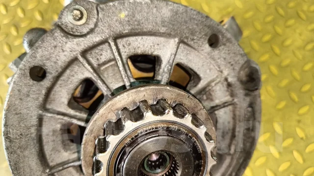��������� Volkswagen Phaeton 2003 AJS 190A 07Z903021C ����