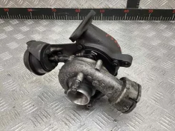 ������� Audi A4 2004 038145702 038145702 ����