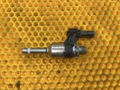 �������� ���������� Volkswagen Touran 03F906036B 1 CBZ 1.2 TSI 03F906036B ����