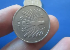 158� . �������� ��� . 5 ����� 1975 � . J . . ����