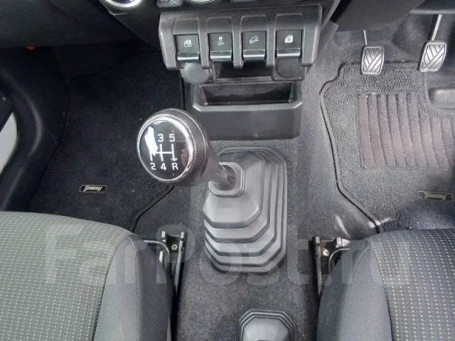 Suzuki Jimny. JB64W, R06A ����