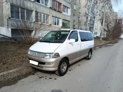 Toyota Hiace Regius ����
