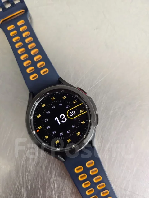 Samsung Galaxy Watch4 Classic. NFC, IP68 ����