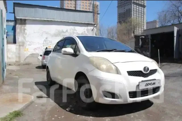 Toyota Vitz. ��������, ��������, 1.0 (71��.�.), ������, 180 000����. �� ����