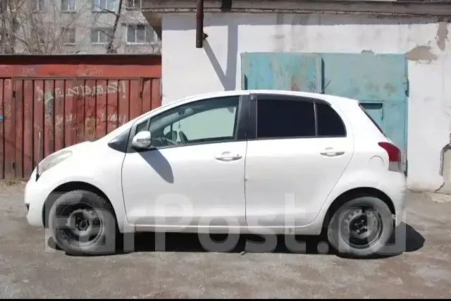 Toyota Vitz. ��������, ��������, 1.0 (71��.�.), ������, 180 000����. �� ����