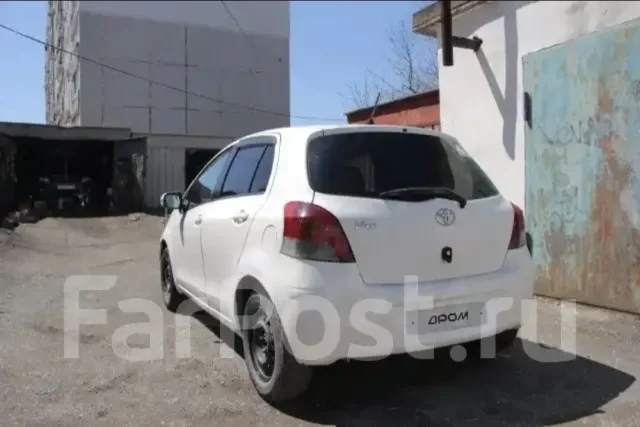 Toyota Vitz. ��������, ��������, 1.0 (71��.�.), ������, 180 000����. �� ����