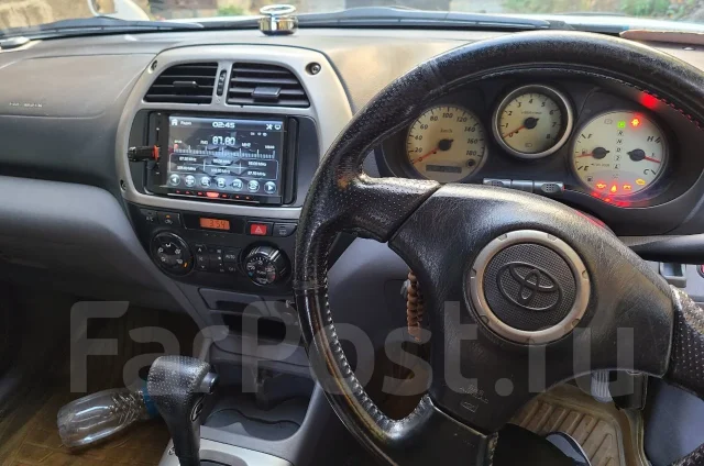 Toyota RAV4. �������, ��������, 0.1 (180��.�.), ������, 334 828����. �� ����