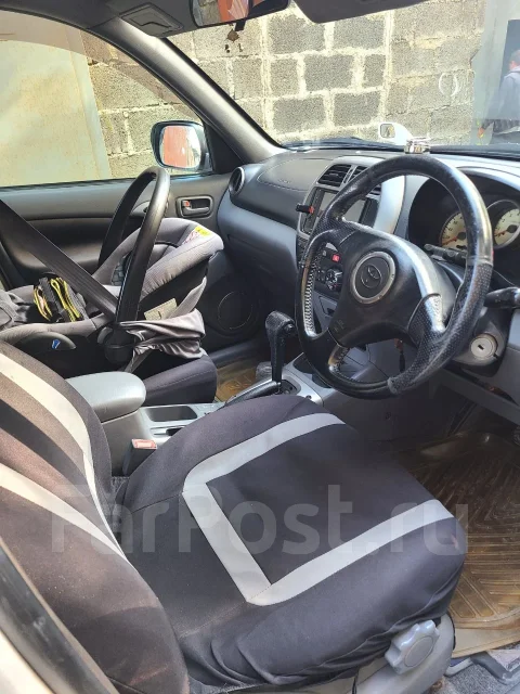 Toyota RAV4. �������, ��������, 0.1 (180��.�.), ������, 334 828����. �� ����