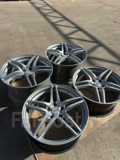 AVS Model 5. 8.0/10.0x18", 5x114.3, ET45/30, �� 60,1���. ����