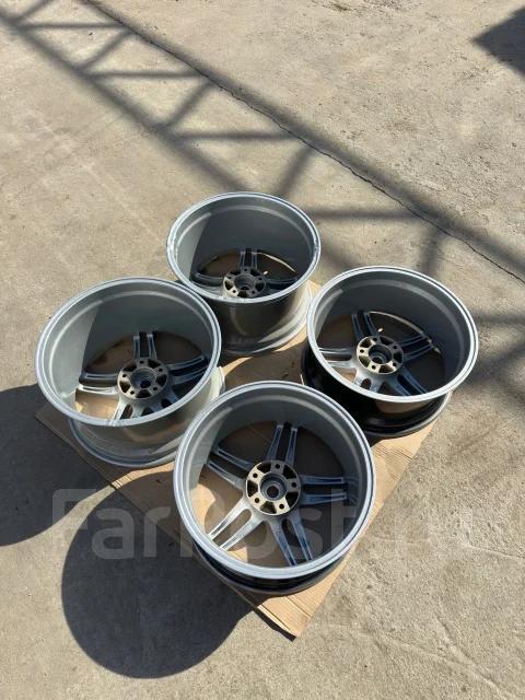 AVS Model 5. 8.0/10.0x18", 5x114.3, ET45/30, �� 60,1���. ����