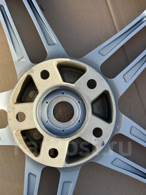 AVS Model 5. 8.0/10.0x18", 5x114.3, ET45/30, �� 60,1���. ����