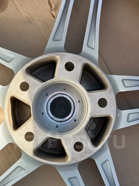 AVS Model 5. 8.0/10.0x18", 5x114.3, ET45/30, �� 60,1���. ����