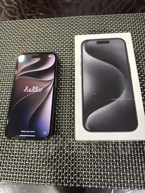 Apple iPhone 15 Pro. �/�, 256 ��, ������, 3G, 4G LTE, 5G, NFC, ������� �������, ������������ ������� ����