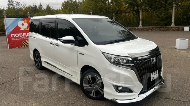 Toyota Esquire. ��������, ��������, 1.8 (99��.�.), ������, 126 000����. ��. ��� ����� �� ���� ����