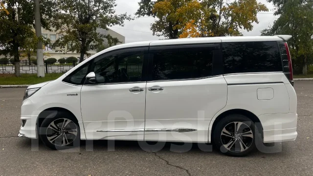 Toyota Esquire. ��������, ��������, 1.8 (99��.�.), ������, 126 000����. ��. ��� ����� �� ���� ����