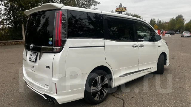 Toyota Esquire. ��������, ��������, 1.8 (99��.�.), ������, 126 000����. ��. ��� ����� �� ���� ����