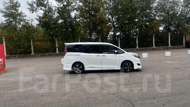 Toyota Esquire. ��������, ��������, 1.8 (99��.�.), ������, 126 000����. ��. ��� ����� �� ���� ����