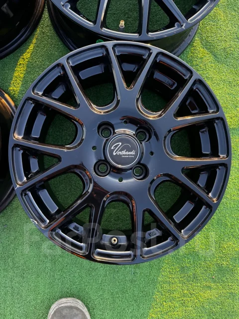 Verthandi. 5.5x15", 4x100, ET43, �� 67,4���. ����