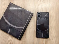 Nothing Phone 1. �/�, 256 ��, ������, 3G, 4G LTE, 5G, Dual-SIM, NFC, ������� �������, ������������ ������� ����