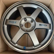 RAYS Volk Racing TE37