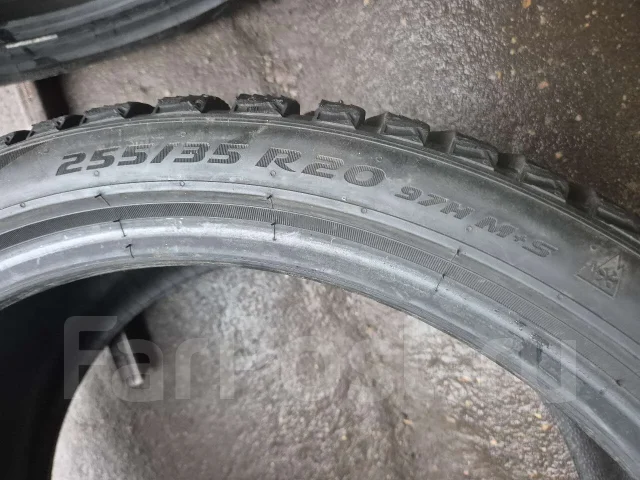 Pirelli Ice Zero 2