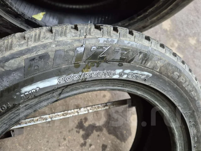 Bridgestone Blizzak Spike-01