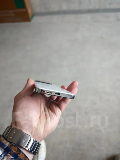 Xiaomi 14. �/�, 512 ��, �����, 3G, 4G LTE, 5G, Dual-SIM ����