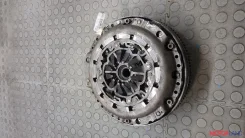 ������� Audi A4 (B7) 2004-2009 21451015 03G105266BH ����