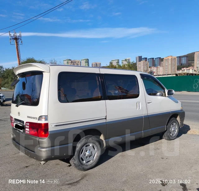 Toyota Grand Hiace. �������, 4wd, 3.4 (180��.�.), ������, 300 000����. �� ����