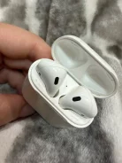 Apple AirPods ����