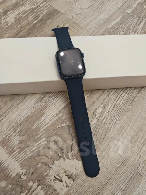 Apple Watch Series 7. GPS, IP67 ����