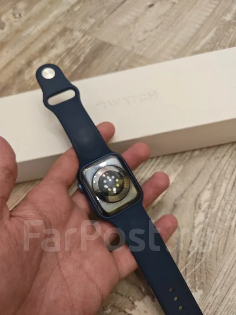 Apple Watch Series 7. GPS, IP67 ����
