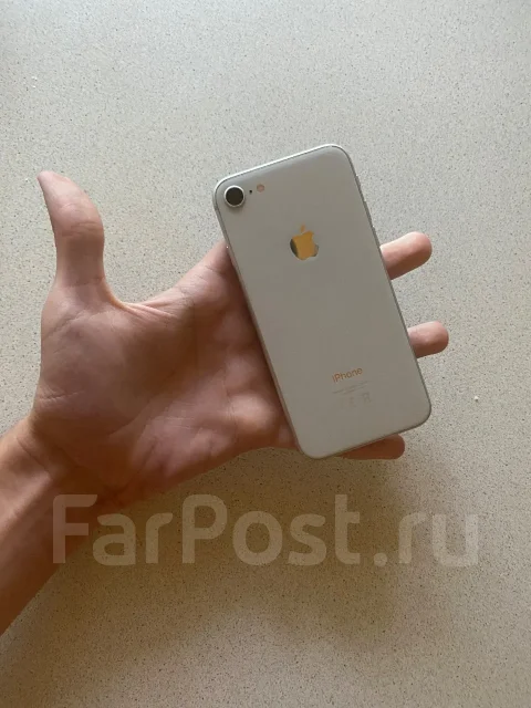 Apple iPhone 8. �/�, 64 ��, �����, 4G LTE ����