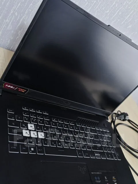 Asus TUF Gaming A17 FA707RM. 17.3", 3,2����, ��� 16 ��, ���� 1 024���, WiFi: 1, Bluetooth: 1 ����