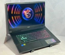MSI Katana. 17.3", 4,7����, ��� 16 ��, ���� 512���, WiFi: 1, Bluetooth: 1, ����������� �� 2��. ����