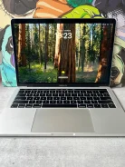 Apple MacBook Pro 13. 13", 1,4����, ��� 8 ��, ���� 256���, WiFi: 1, Bluetooth: 1, ����������� �� 12��. ����