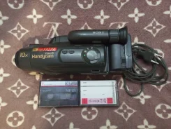Sony CCD-FX270E ����