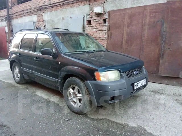 Ford Escape. 1KA ����