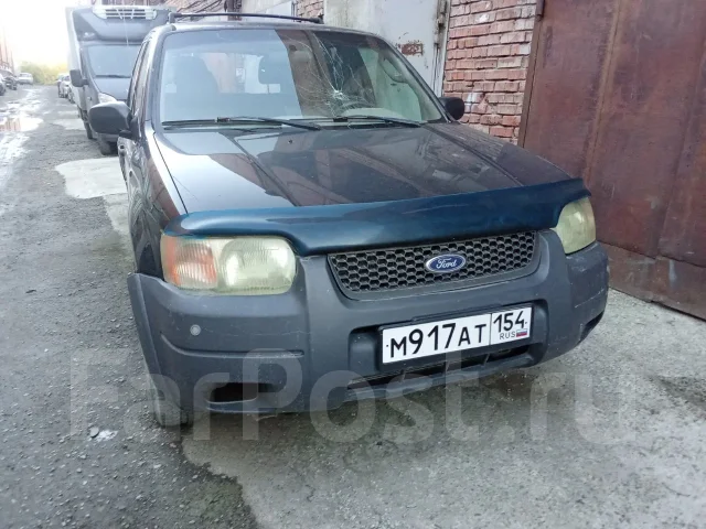 Ford Escape. 1KA ����