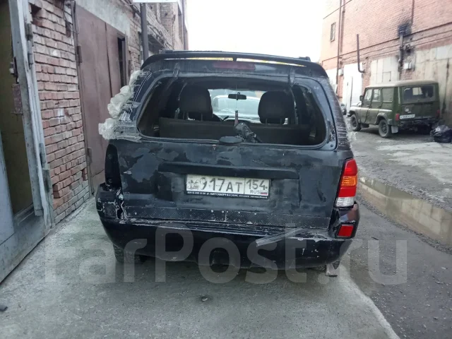 Ford Escape. 1KA ����