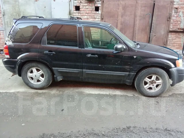 Ford Escape. 1KA ����