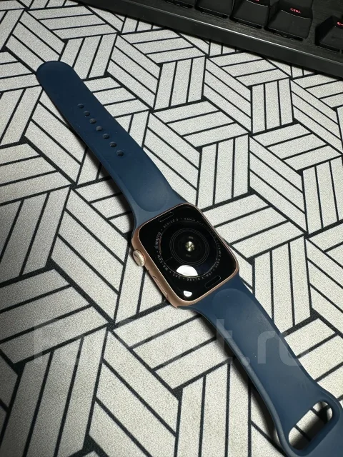 Apple Watch Series 5. GPS, NFC, IP67, IP68 ����