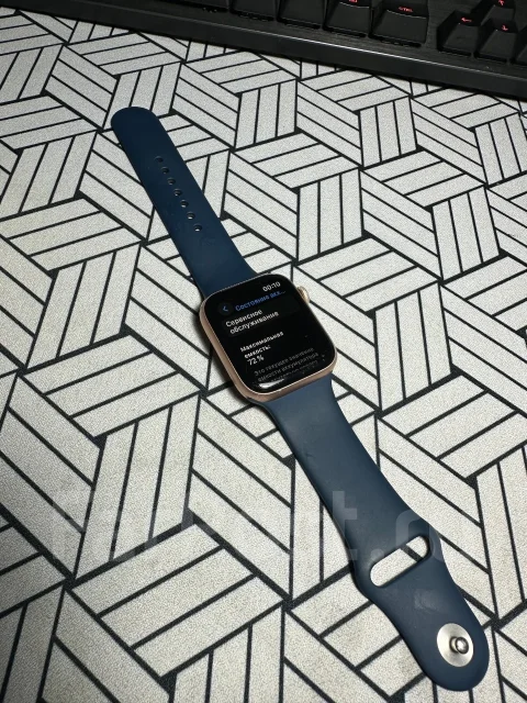 Apple Watch Series 5. GPS, NFC, IP67, IP68 ����