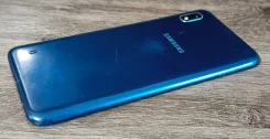 Samsung Galaxy A10. �/�, 32 ��, �����, 3G, 4G LTE, Dual-SIM ����