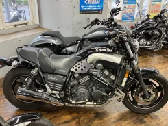 Yamaha V-Max 1200