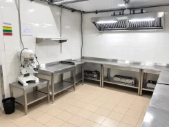 ���������������� ���������. 350��&sup2;, ����� �������������� 18�, �-� ����� ����
